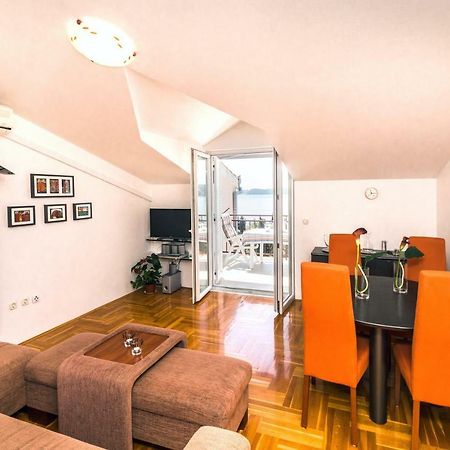 Lambrisa Apartment โตรกีร์ ภายนอก รูปภาพ