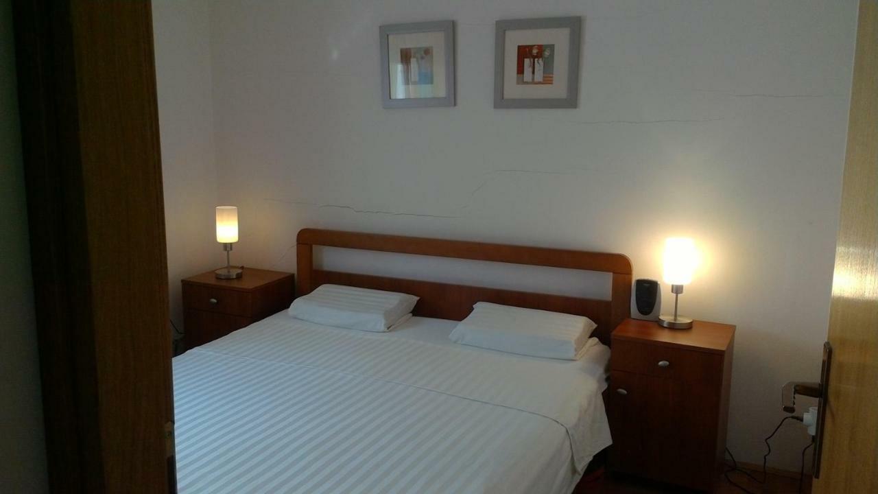 Lambrisa Apartment โตรกีร์ ภายนอก รูปภาพ