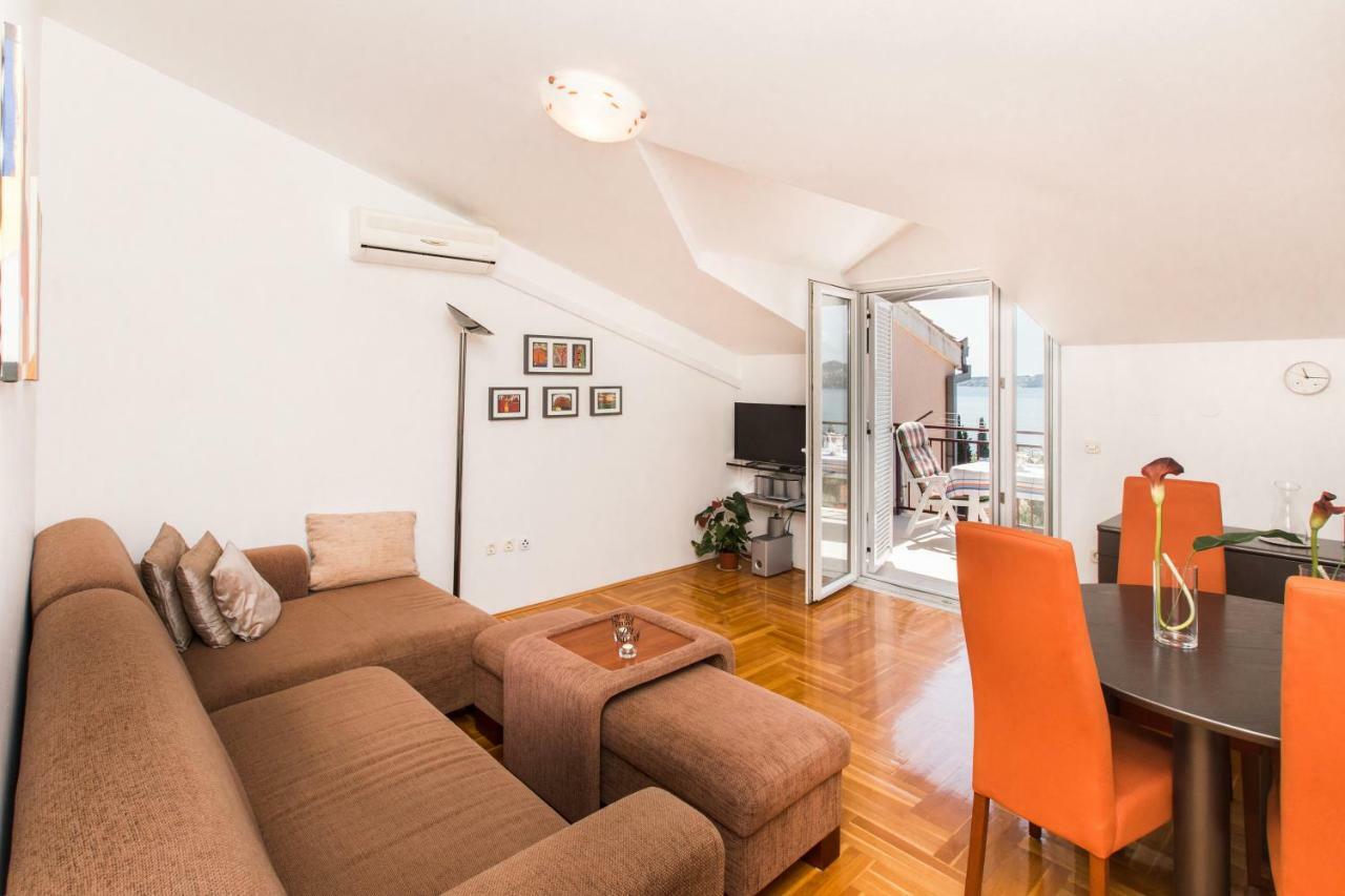 Lambrisa Apartment โตรกีร์ ภายนอก รูปภาพ