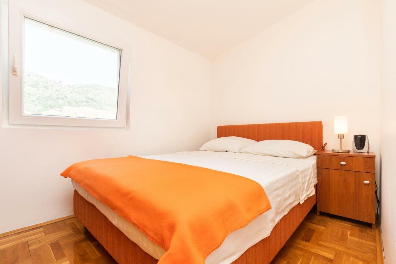 Lambrisa Apartment โตรกีร์ ภายนอก รูปภาพ