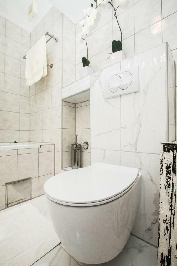 Lambrisa Apartment โตรกีร์ ภายนอก รูปภาพ