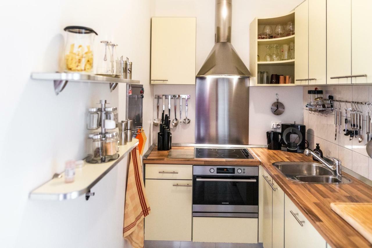 Lambrisa Apartment โตรกีร์ ภายนอก รูปภาพ